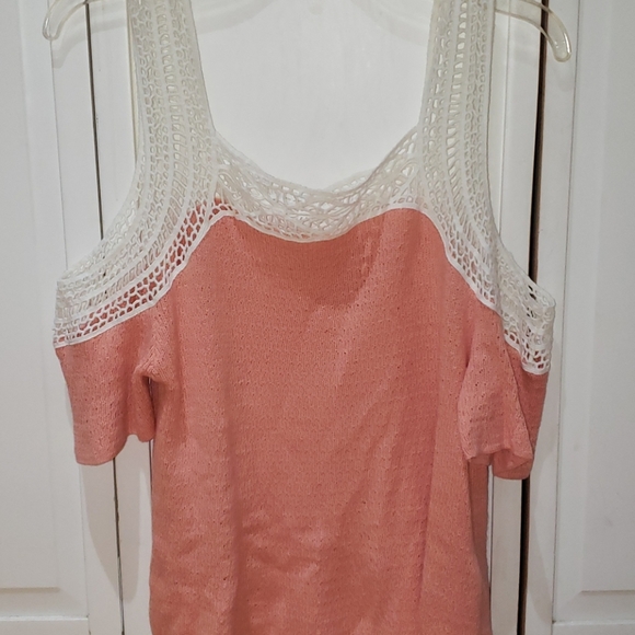 Shirt - Picture 2 of 4